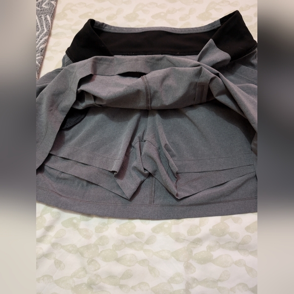 Woman's the north face skort - Picture 4 of 4